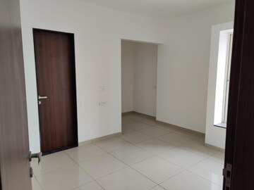 Room in 2 BHK Apartment at Yashwin Sukhniwas, Hinjewadi – for Rent