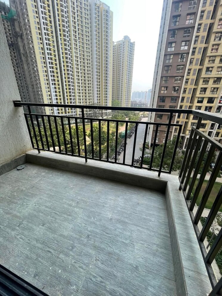 Balcony, runwal-gardens 1 Bedroom 470 Sq.Ft. Apartment In Dombivli East Thane 8675465