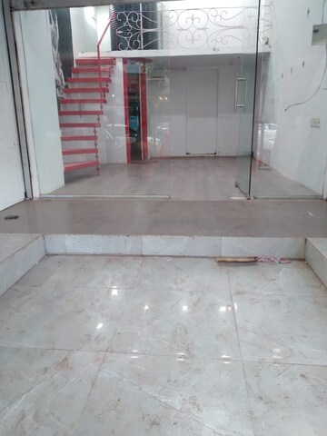  Shop For Rent in Dadar West