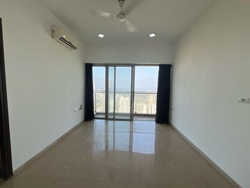 Room in 2 BHK Apartment at Lodha Primero, Mahalaxmi – for Rent