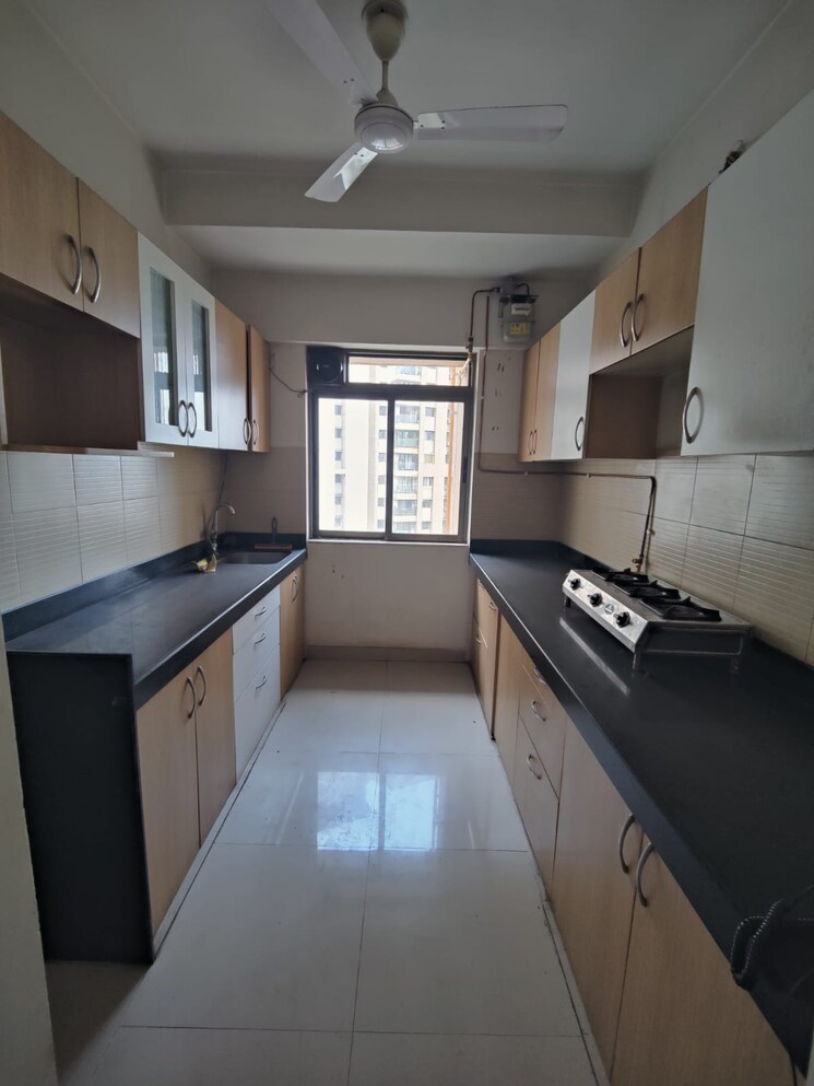 Kitchen, everest-country-side 2 Bedroom 650 Sq.Ft. Apartment In Kasarvadavali Thane 8675516