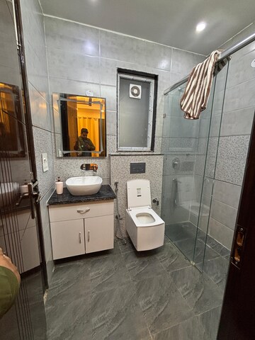Kitchen in 3 BHK Builder Floor at Ansal Sushant Lok I, Sector 43 – for Rent