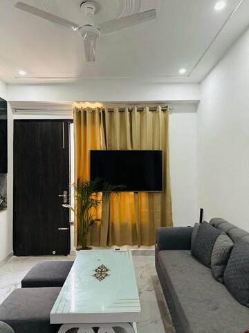 Living Room in 3 BHK Builder Floor at Ansal Sushant Lok I, Sector 43 – for Rent