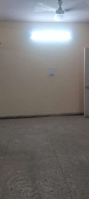 2.5 BHK Apartment For Sale in Sarita Vihar