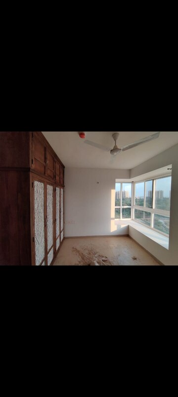 Room in 3 BHK Apartment at Bhartiya Nikoo Homes, Thanisandra Main Road – for Rent