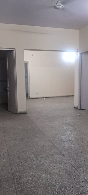 2.5 BHK Apartment For Sale in Sarita Vihar