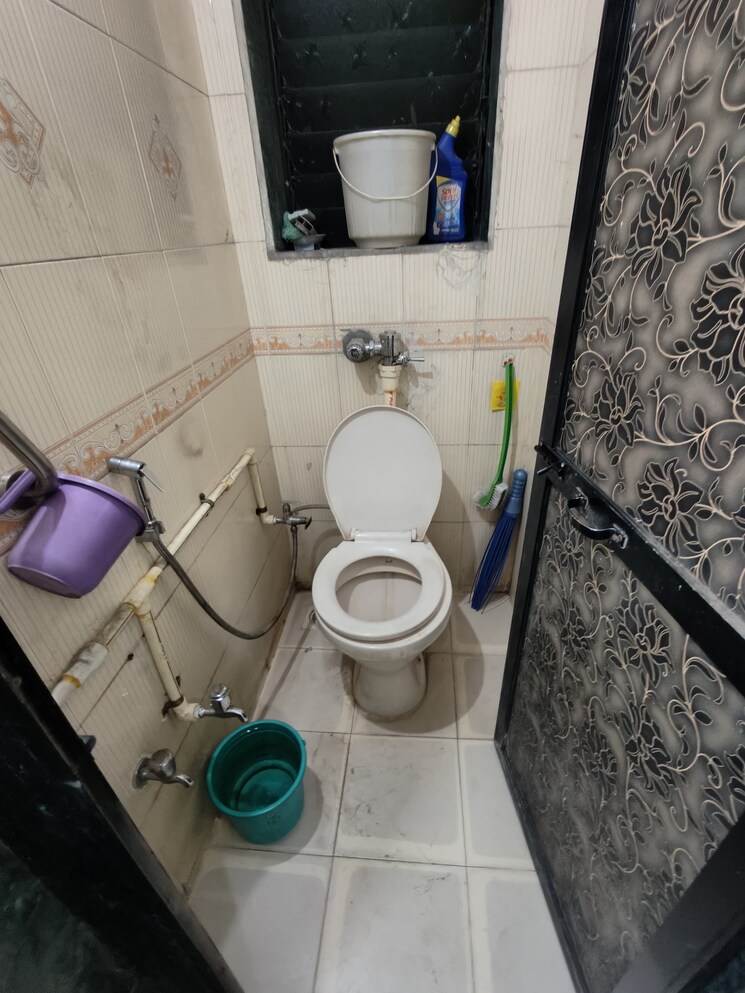 Bathroom, flower-valley-complex 1 Bedroom 600 Sq.Ft. Apartment In Khopat Thane 8675559