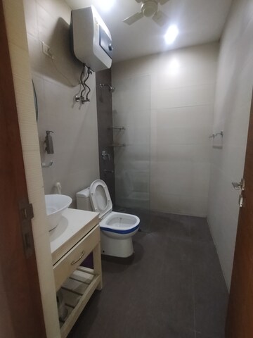 Bathroom in 3 BHK Builder Floor at Ansal Sushant Lok I, Sector 43 – for Rent