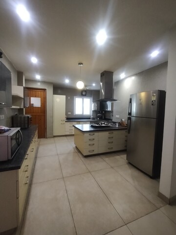 Living Room in 3 BHK Builder Floor at Ansal Sushant Lok I, Sector 43 – for Rent