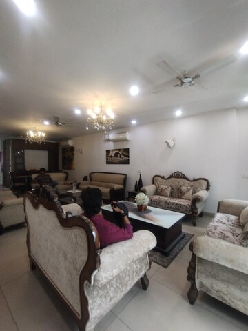 Living Room in 3 BHK Builder Floor at Ansal Sushant Lok I, Sector 43 – for Rent