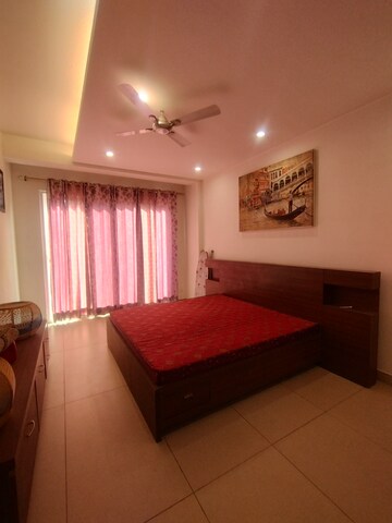 Furnished Amenities in 3 BHK Builder Floor at Ansal Sushant Lok I, Sector 43 – for Rent