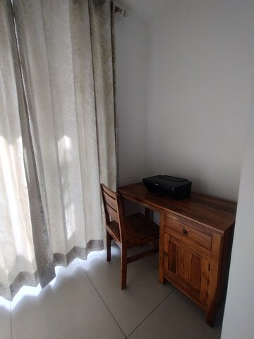 Furnished Amenities in 3 BHK Builder Floor at Ansal Sushant Lok I, Sector 43 – for Rent