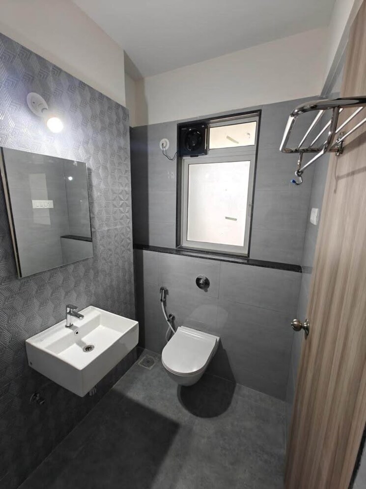 Bathroom, ashar-axis 2 Bedroom 611 Sq.Ft. Apartment In Majiwada Thane 8675573