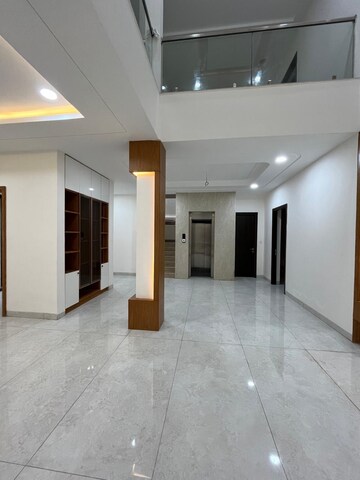 Room in 4 BHK Villa at Muppas Indraprastha, Tellapur – for Rent