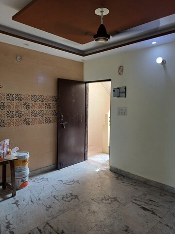 Bedroom in 1.5 BHK Apartment at Paschim Vihar – for Rent