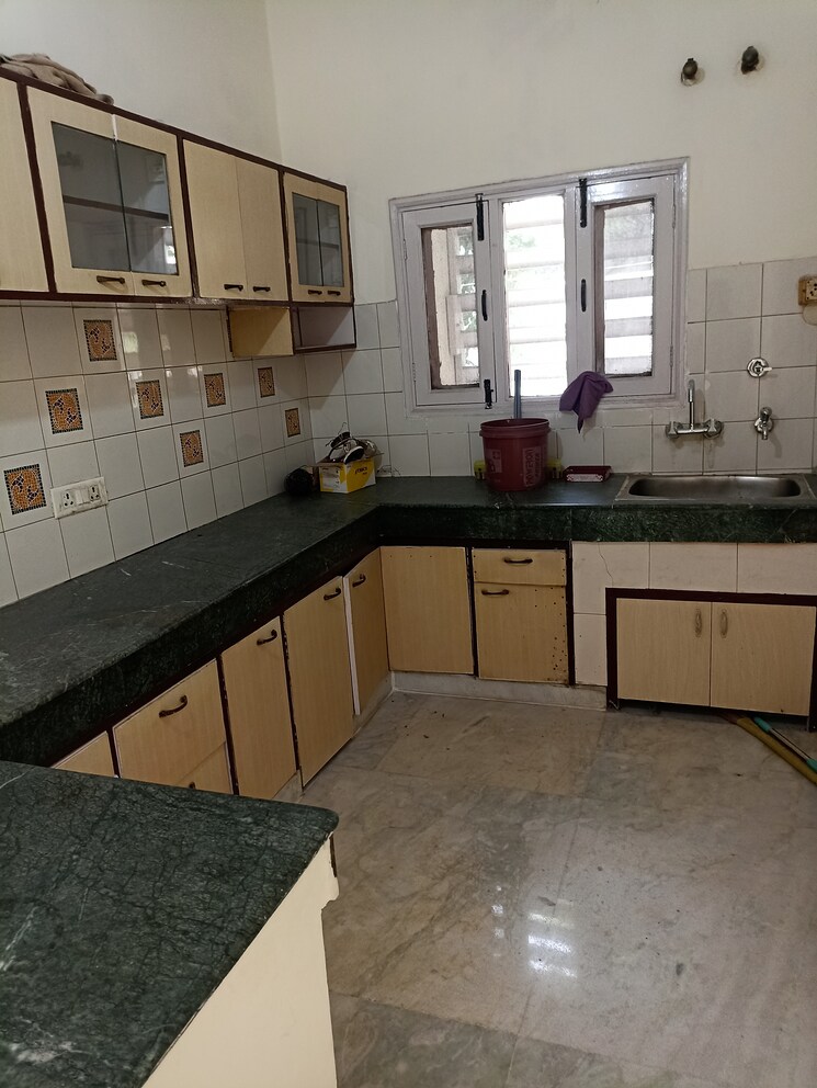 Kitchen, rwa-apartments-sector-40 3.5 Bedroom 2000 Sq.Ft. Independent House In Sector 40 Noida 8675586