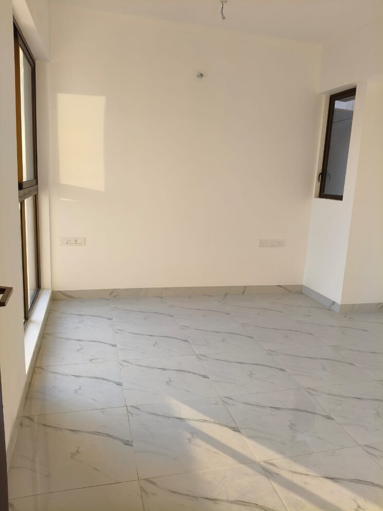 Bedroom, raymond-realty-phase-ii 2 Bedroom 635 Sq.Ft. Apartment In Pokhran Road No Two Thane 8675607