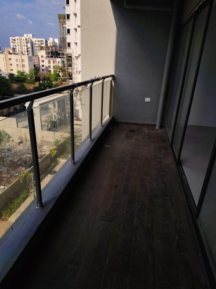 Balcony, gagan-klara 2 Bedroom 825 Sq.Ft. Apartment In Balewadi Pune 8675606