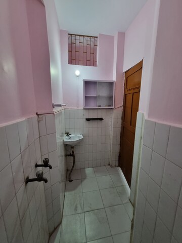 Bathroom in 1.5 BHK Independent House at RWA Apartments Sector 27, Sector 27 – for Rent