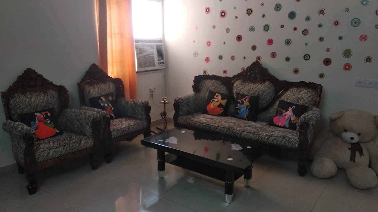 3 BHK + Pooja Room Apartment For Rent in Saraswati Apartments