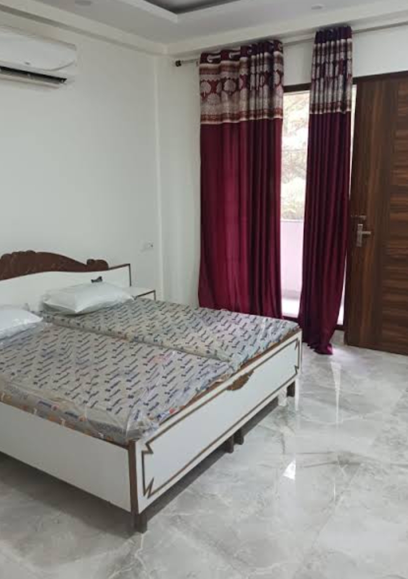 2 BHK Builder Floor For Rent in Khanpur 