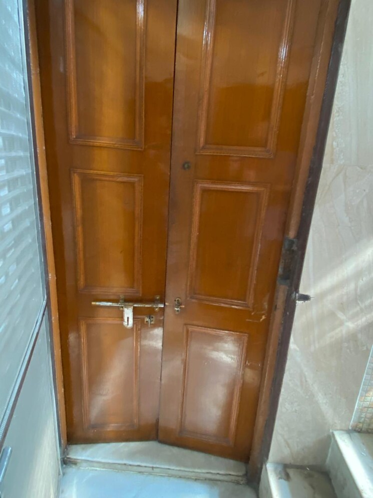 undefined, paschim vihar 1.5 Bedroom 50 Sq.Yd. Apartment In Paschim Vihar Delhi 8675633