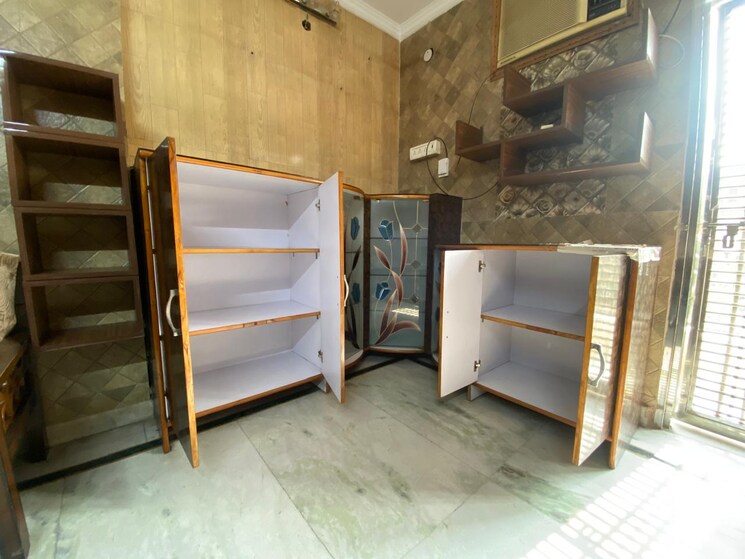 undefined, paschim vihar 1.5 Bedroom 50 Sq.Yd. Apartment In Paschim Vihar Delhi 8675633