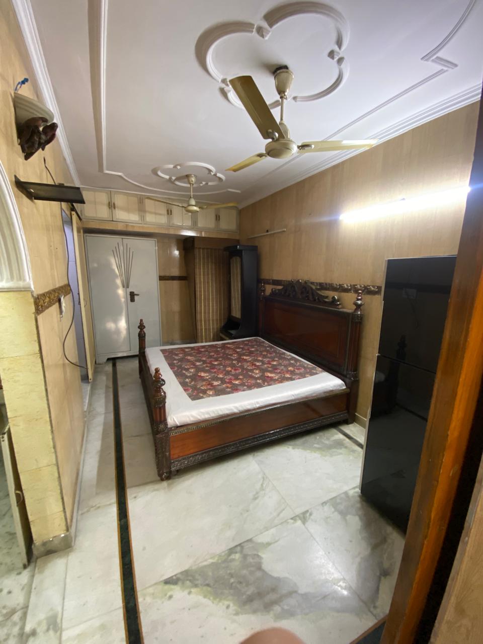 1.5 BHK + Pooja Room,Servant Room,Study Room Apartment For Rent in Block A6 Paschim Vihar 