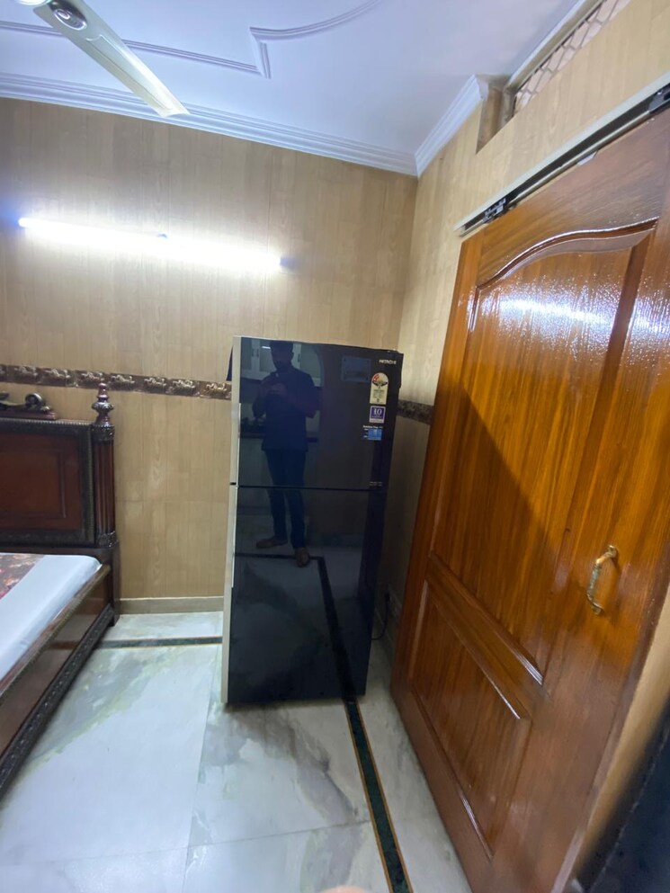 undefined, paschim vihar 1.5 Bedroom 50 Sq.Yd. Apartment In Paschim Vihar Delhi 8675633