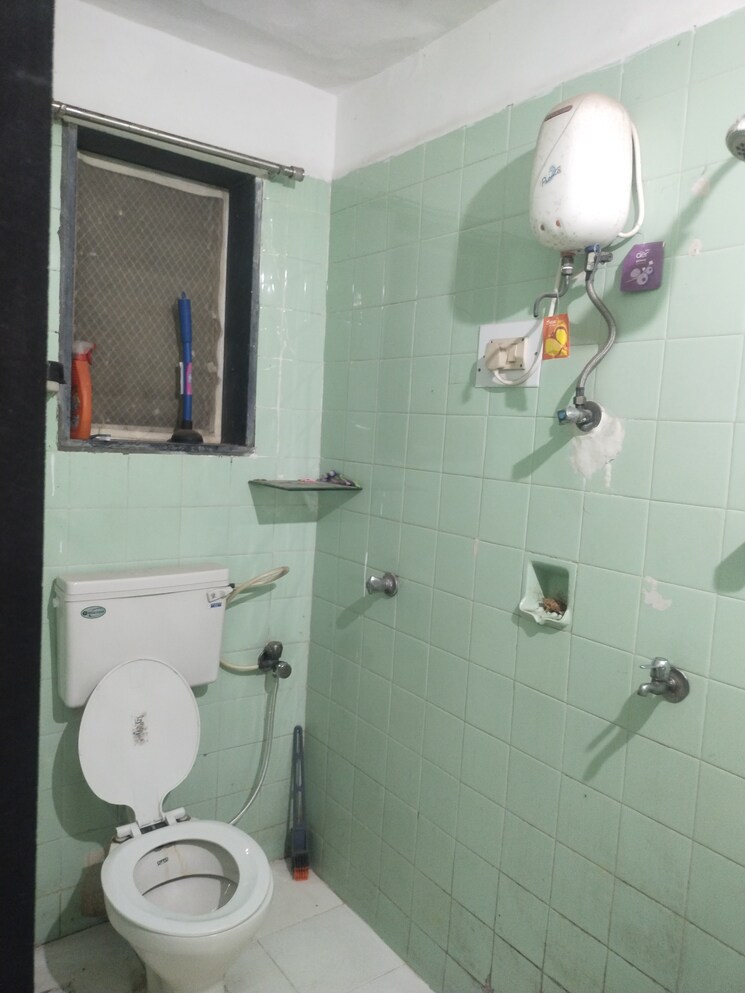 Bathroom, shiv-srushti-apartments 2 Bedroom 700 Sq.Ft. Apartment In Kurla East Mumbai 8675651