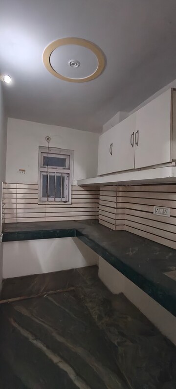 Kitchen in 2 BHK Builder Floor at Mayur Vihar Phase 1 – for Rent