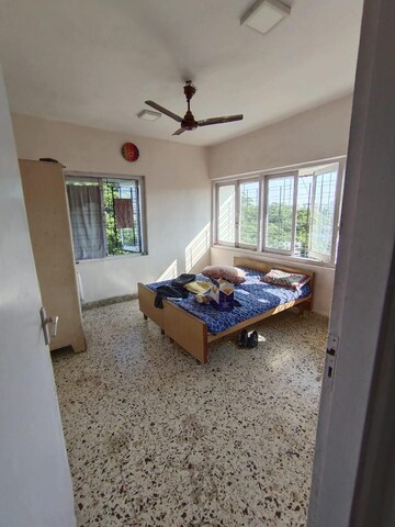 1 BHK Apartment For Rent in Santacruz West