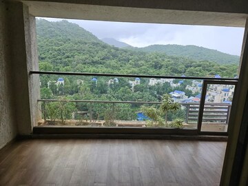 Room in 3 BHK Apartment at Bhimjyani Verraton, Manpada – for Rent