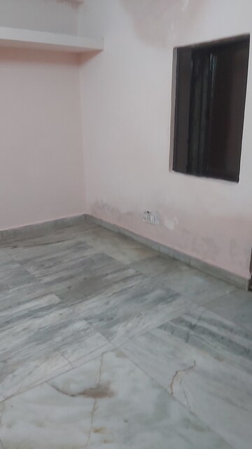 Furnished Amenities in 1 RK Builder Floor at Mayur Vihar – for Rent