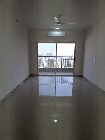 Room in 3 BHK Apartment at Supreme Estia Phase 1, Baner – for Rent