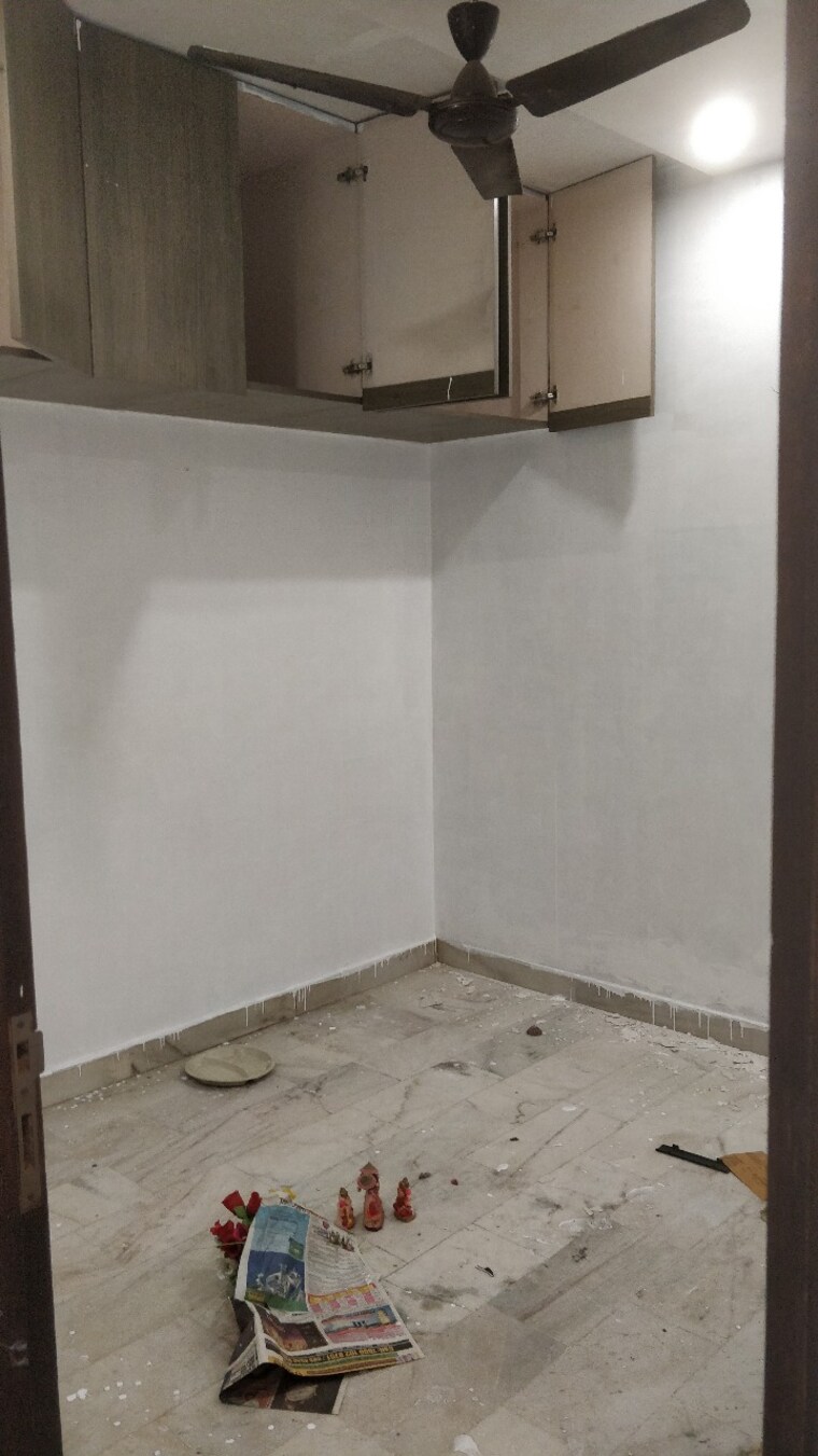 Room, mehrauli 2 Bedroom 78 Sq.Yd. Builder Floor In Mehrauli Delhi 8675681