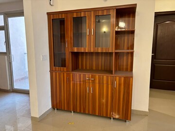 Furnished Amenities in 3 BHK Apartment at Rishita Manhattan, Gomti Nagar – for Rent