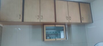 Furnished Amenities in 2 BHK Apartment at Santacruz East – for Rent