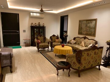 Living Room in 3 BHK Builder Floor at Unitech South City 1, South City 1 – for Rent