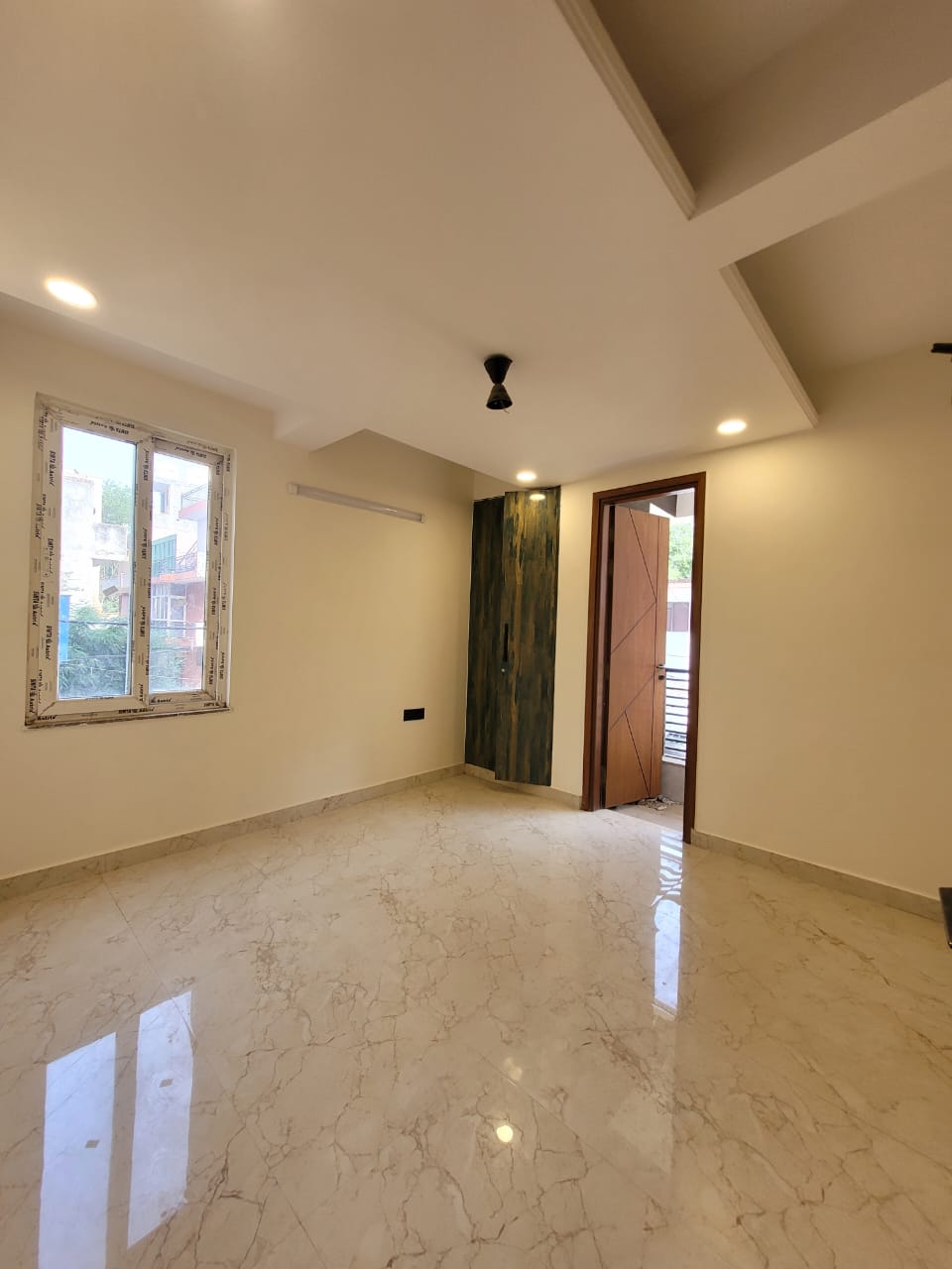 3 BHK Builder Floor For Sale in Chattarpur