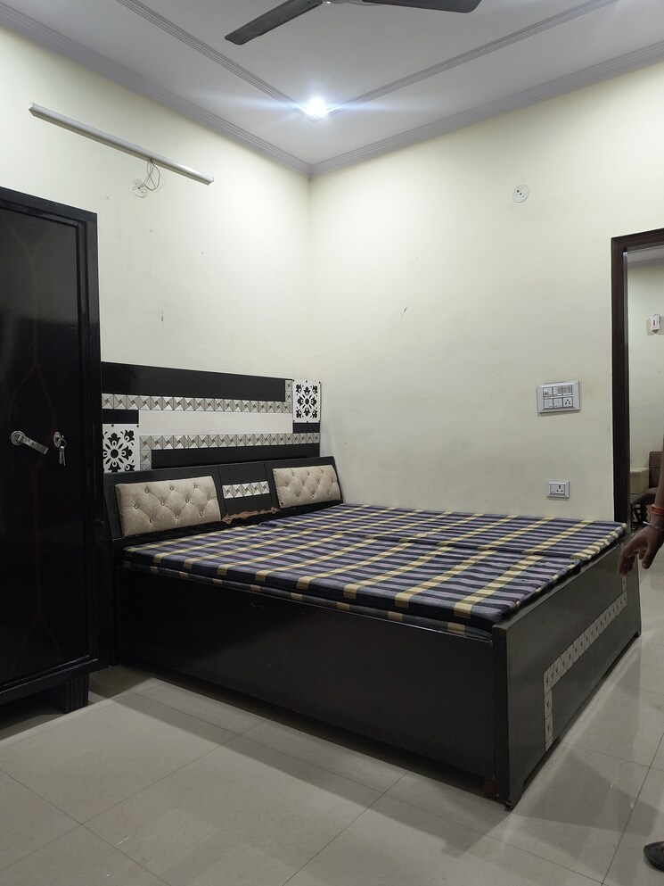 Bedroom, sarita vihar 1 Bedroom 450 Sq.Ft. Builder Floor In Sarita Vihar Delhi 8675716