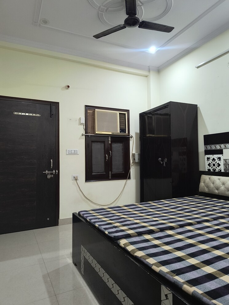 Bedroom, sarita vihar 1 Bedroom 450 Sq.Ft. Builder Floor In Sarita Vihar Delhi 8675716