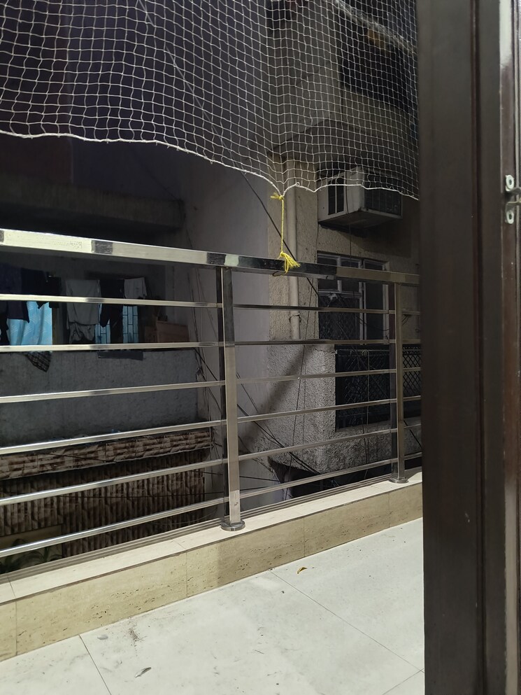 Balcony, sarita vihar 1 Bedroom 450 Sq.Ft. Builder Floor In Sarita Vihar Delhi 8675716