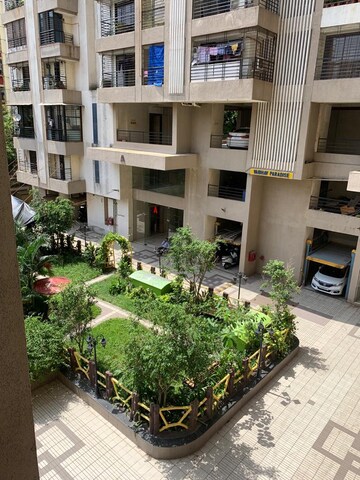 2 BHK Apartment – Exterior View View at Santacruz East - for Rent