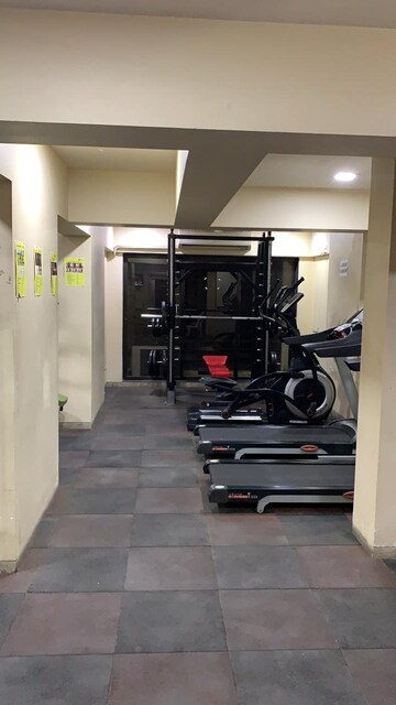 Gym in 2 BHK Apartment at Santacruz East – for Rent