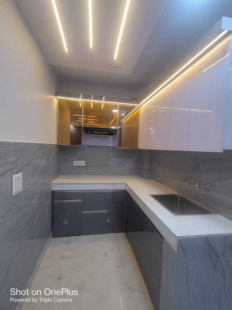 Kitchen, nawada 3 Bedroom 100 Sq.Yd. Builder Floor In Nawada Delhi 8675721