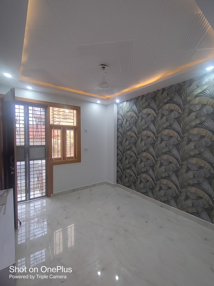 Room, nawada 3 Bedroom 100 Sq.Yd. Builder Floor In Nawada Delhi 8675721