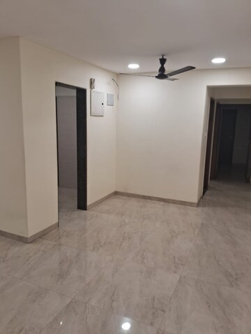 Room in 2 BHK Apartment at Santacruz East – for Rent