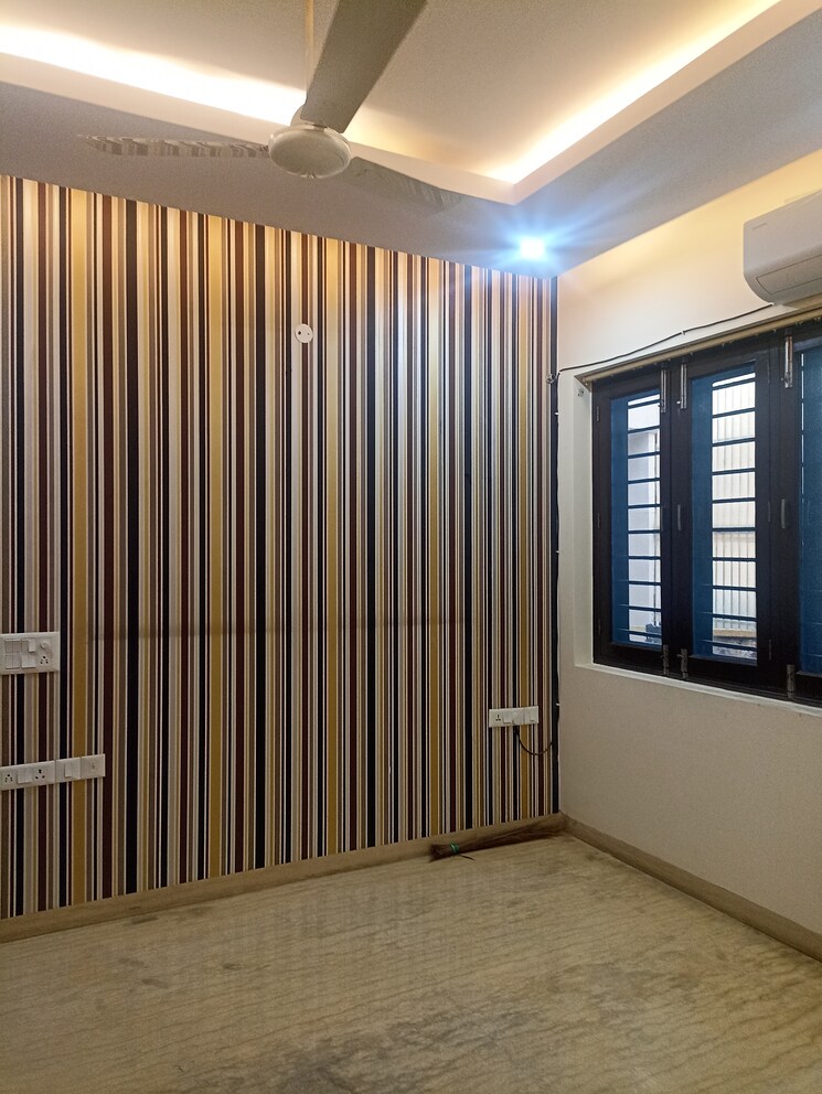 Room, rwa-apartments-sector-41 3.5 Bedroom 1800 Sq.Ft. Independent House In Sector 41 Noida 8675759