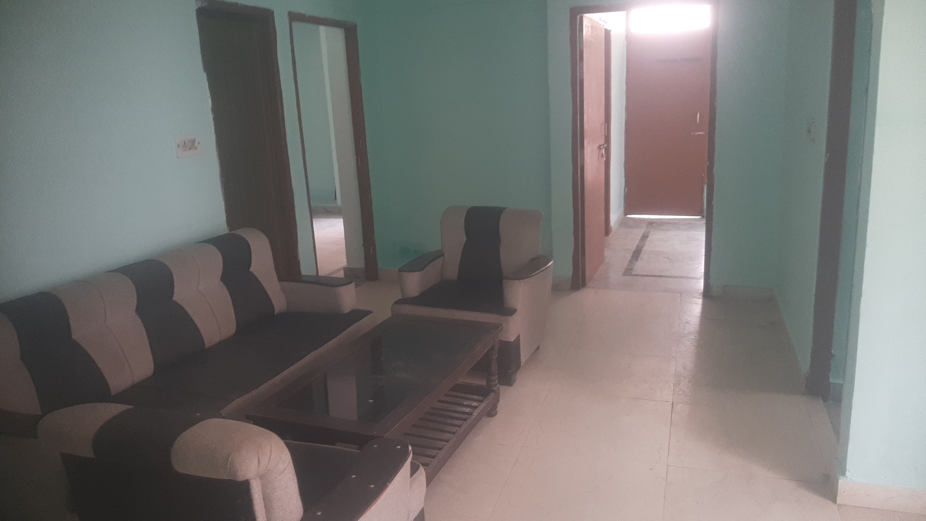 2 BHK + Pooja Room Apartment For Sale in Hazaratganj 